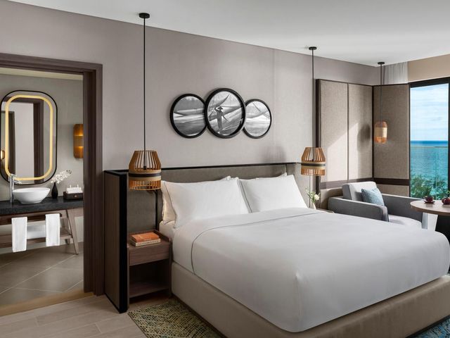 фотографии отеля Crowne Plaza Phu Quoc Starbay, an IHG изображение №63