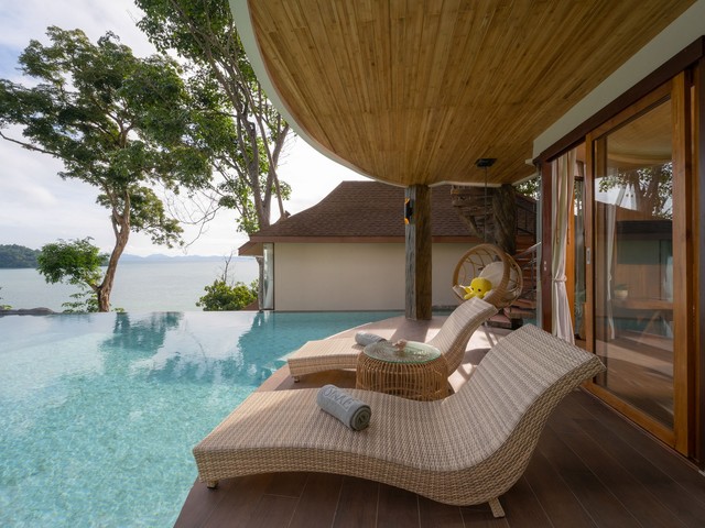 фотографии отеля Sinae Phuket Luxury изображение №15