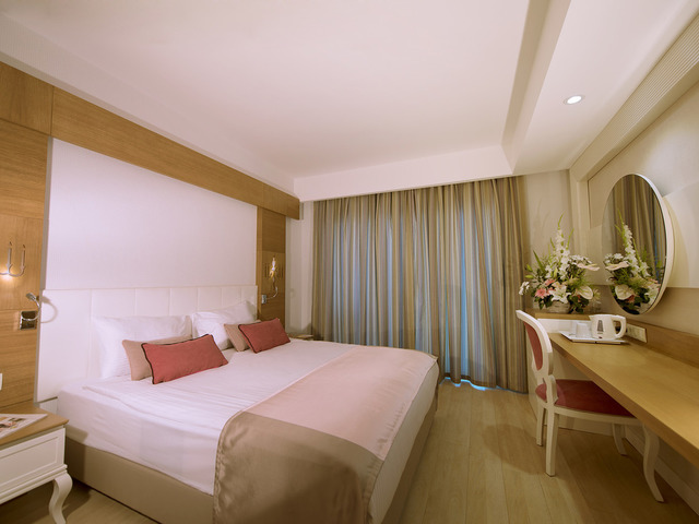 фото отеля Port Nature Luxury Resort Hotel & Spa изображение №17