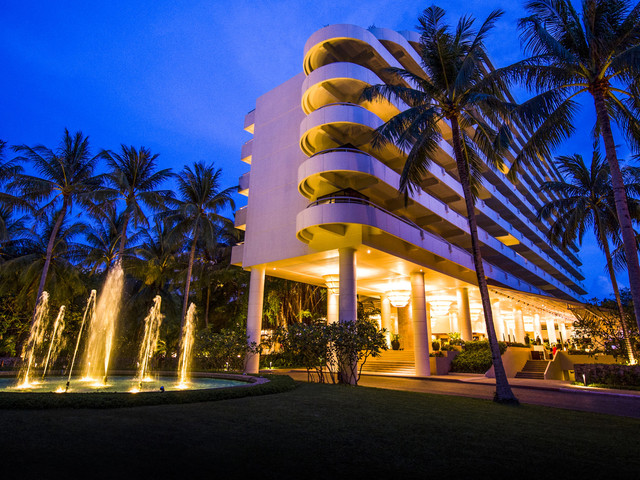 фото Hilton Phuket Arcadia Resort & Spa изображение №30