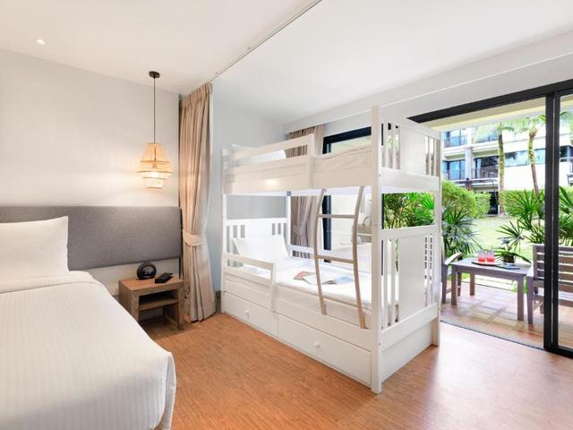 фотографии отеля Outrigger Khao Lak Beach Resort (ex.Manathai; Royal Bangsak Beach Resort) изображение №11
