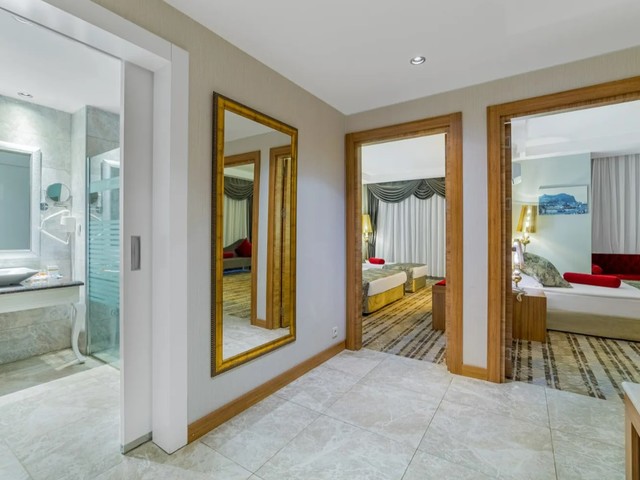 фото отеля Justiniano Deluxe Resort изображение №9