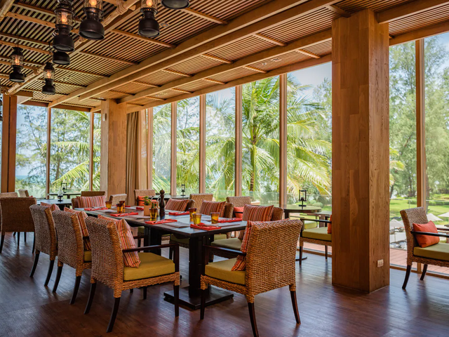 фотографии отеля Renaissance Phuket Resort & Spa изображение №51