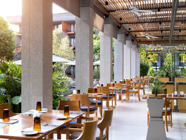 фотографии отеля Renaissance Phuket Resort & Spa изображение №47