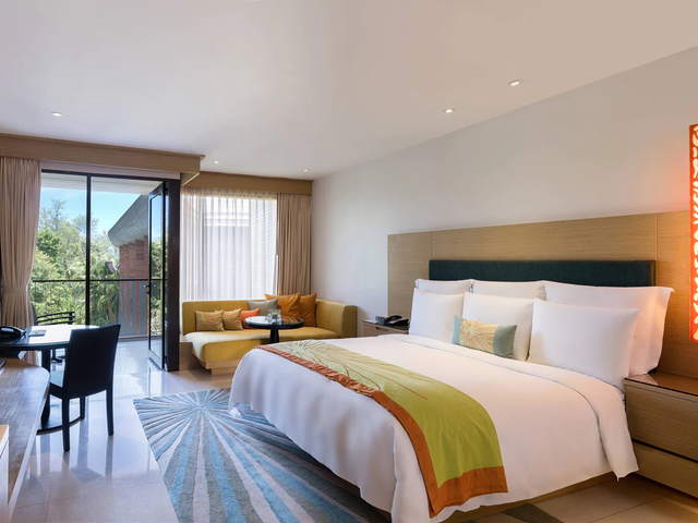 фотографии отеля Renaissance Phuket Resort & Spa изображение №35