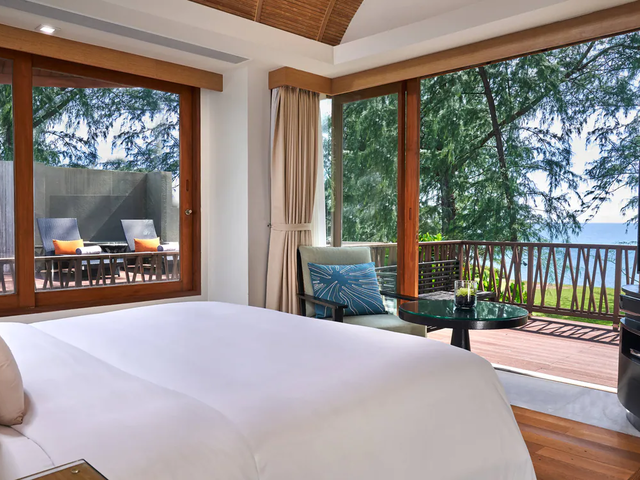 фотографии отеля Renaissance Phuket Resort & Spa изображение №31