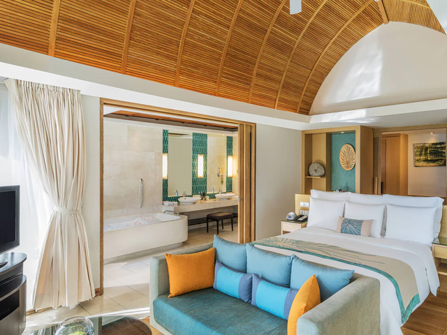 фото отеля Renaissance Phuket Resort & Spa изображение №29