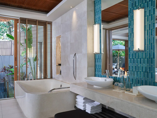 фотографии Renaissance Phuket Resort & Spa изображение №16