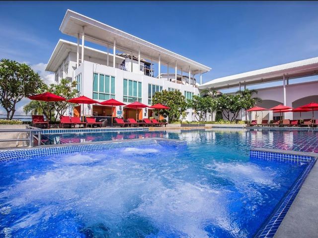 D Varee Jomtien Beach (ex. Furama Jomtien Beach; Nusa Playa Hotel & SPA)