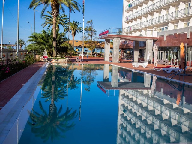 фото отеля Гранд Отель Абхазия (Grand Hotel Abkhaziya) изображение №1