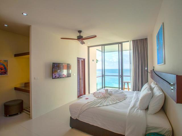фото Surin Beach Resort  изображение №42