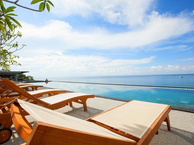 фото Surin Beach Resort  изображение №30