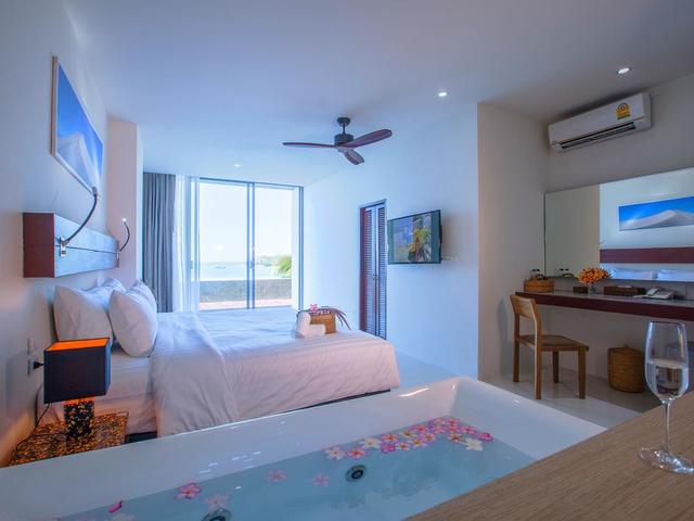 фотографии отеля Surin Beach Resort  изображение №15