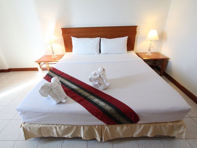 фотографии отеля Crown Pattaya Beach изображение №35