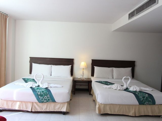 фотографии отеля Crown Pattaya Beach изображение №31