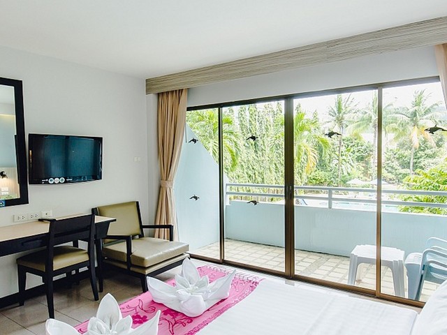 фото отеля Karon Whale Resort изображение №13