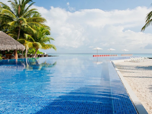 фото отеля Kuramathi Maldives (ex. Kuramathi Island Resort) изображение №1