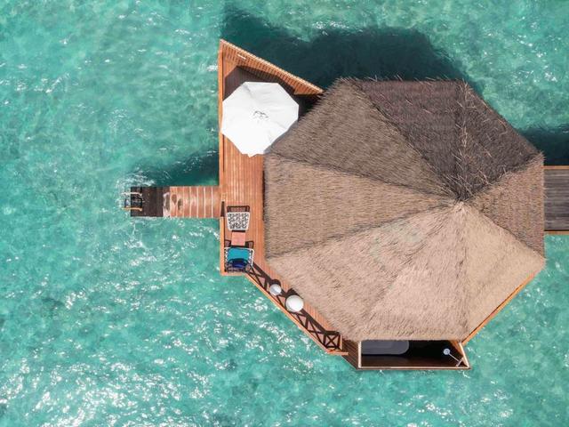 фото Mercure Maldives Kooddoo Resort изображение №18