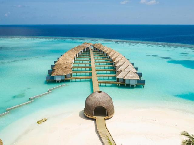 фотографии Outrigger Maldives Maafushivaru Resort изображение №16
