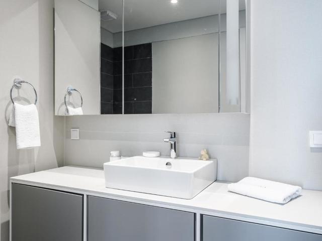 фото Roya Nova Residence by NewInn изображение №10