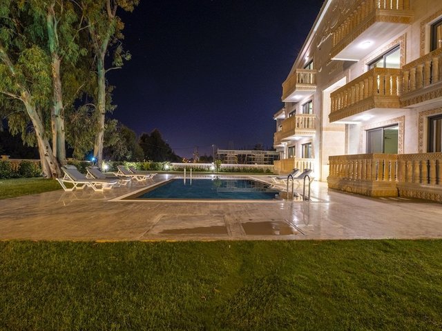 фотографии отеля Kalender Suits изображение №7