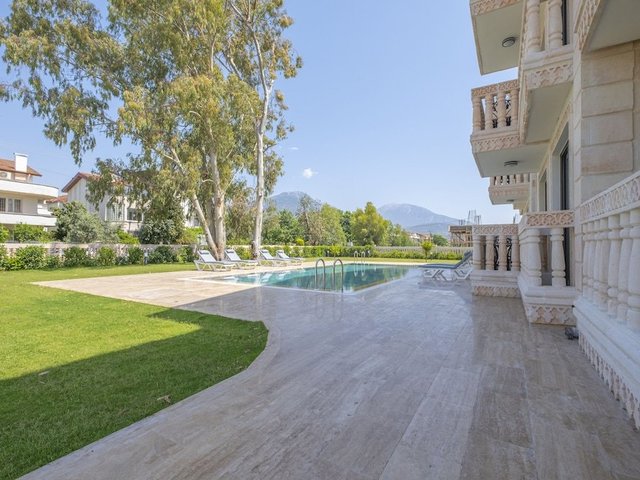 фото Kalender Suits изображение №2