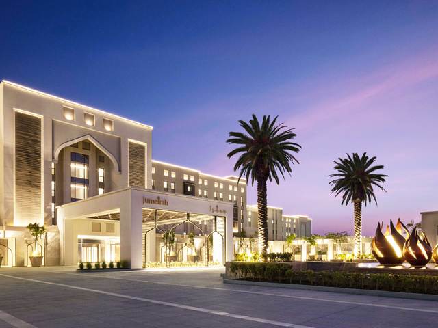 http://Jumeirah%20Gulf%20of%20Bahrain%20Resort%20&%20Spa