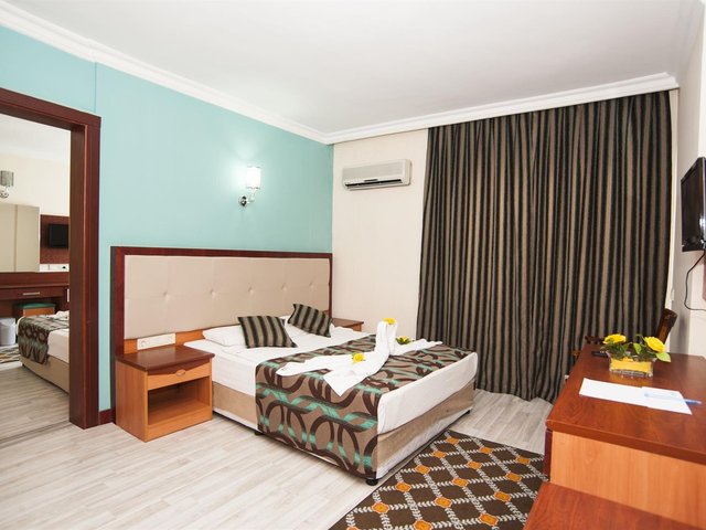 фото отеля Concordia Celes Hotel изображение №5