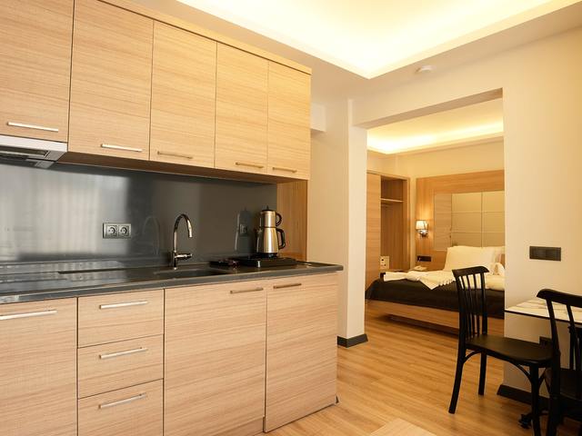фото отеля Alesta Seaside Residence изображение №9