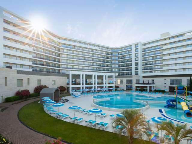 фото отеля Radisson Blu Resort & Congress Centre (Рэдиссон Блю Резорт & Конгресс Центр) изображение №1