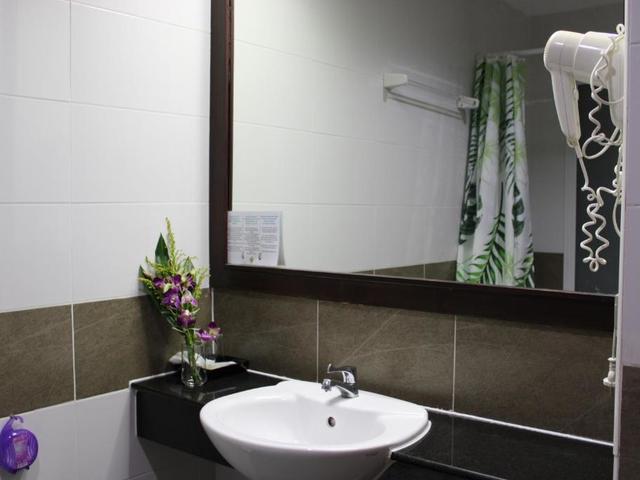 фото Chana Hotel Phuket (ex. Andaman Phuket) изображение №10