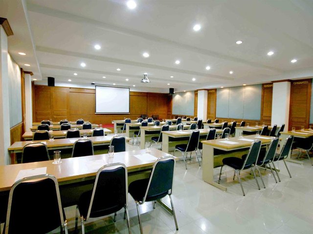 фото Tipa Resort Hotel (ex. Ocean Garden View) изображение №10