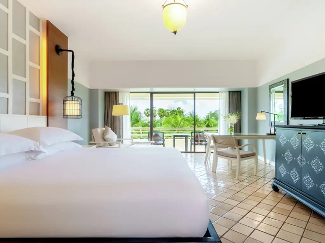 фотографии Hilton Phuket Arcadia Resort & Spa изображение №8