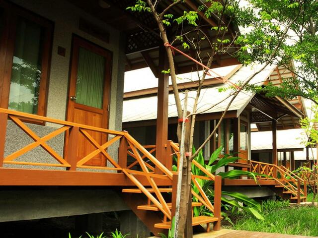 фото отеля Baan Siriporn Resort изображение №1