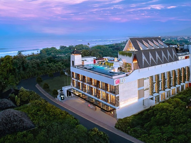 http://Aloft%20Bali%20Seminyak