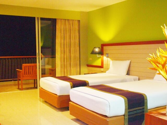 фотографии отеля Long Beach Cha-Am Hotel изображение №31