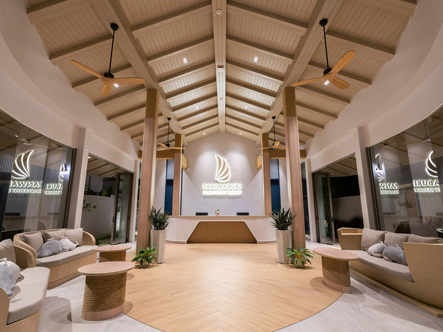 фото отеля Panwaburi Beachfront Resort изображение №21