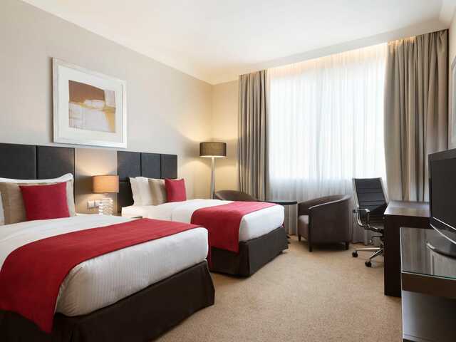 фотографии Ramada by Wyndham Abu Dhabi Downtown (ex. Cristal Salam Hotel) изображение №20