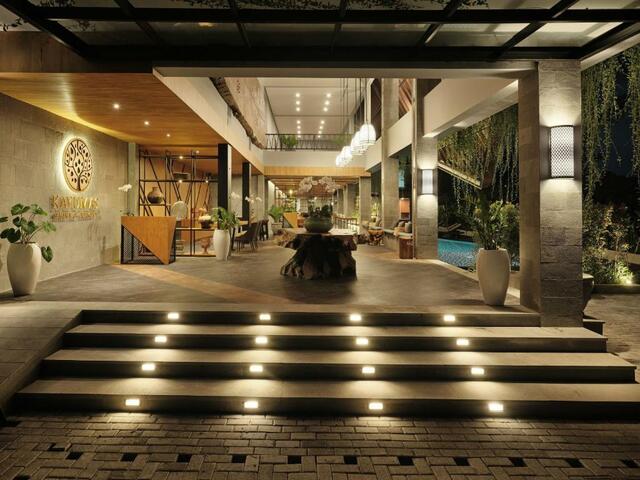 фотографии отеля Kayumas Seminyak Resort  изображение №3