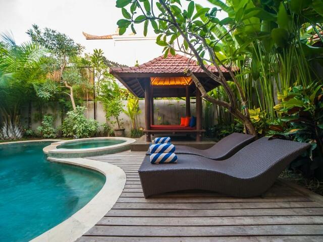 фотографии Suzuki 2 изображение №4