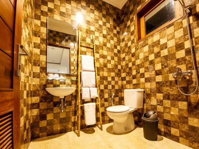 фото Suzuki 1 изображение №6