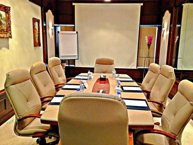 фото Royal Concorde Hotel & Suites изображение №14