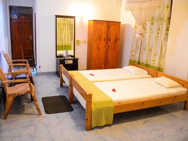 фото Shanthi Beach Resort изображение №34