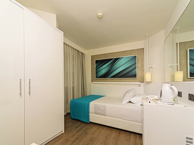 фото Poseidon изображение №2