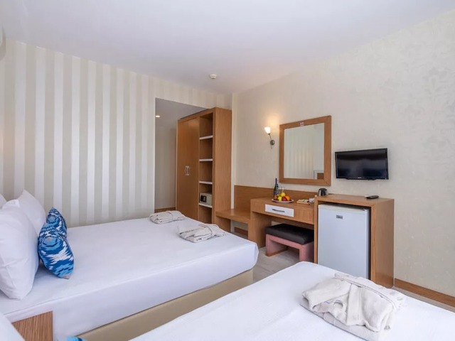 фото отеля A Hotel Side изображение №5