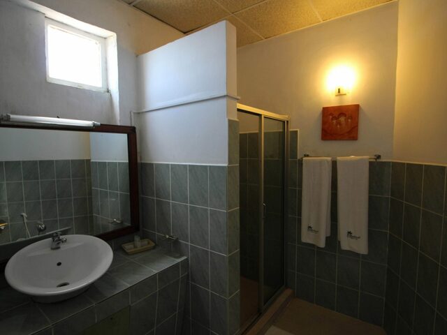 фотографии Hikkaduwa Beach Hotel изображение №4