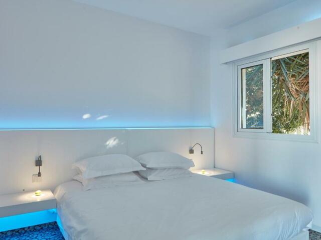 фотографии So White Club Resort (ех. So White Boutique Suites) изображение №8