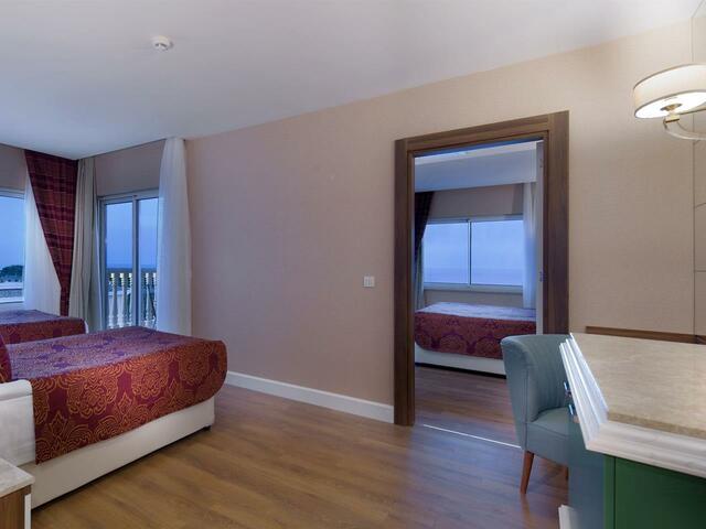 фото отеля Litore Resort Hotel & Spa изображение №13