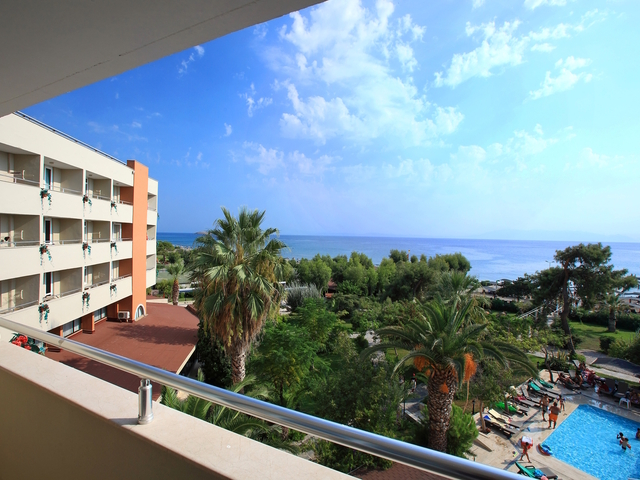 фотографии отеля Cactus Club Yali Hotels & Resort изображение №7