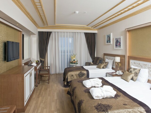 фотографии отеля Crystal Palace Luxury Resort & Spa изображение №11